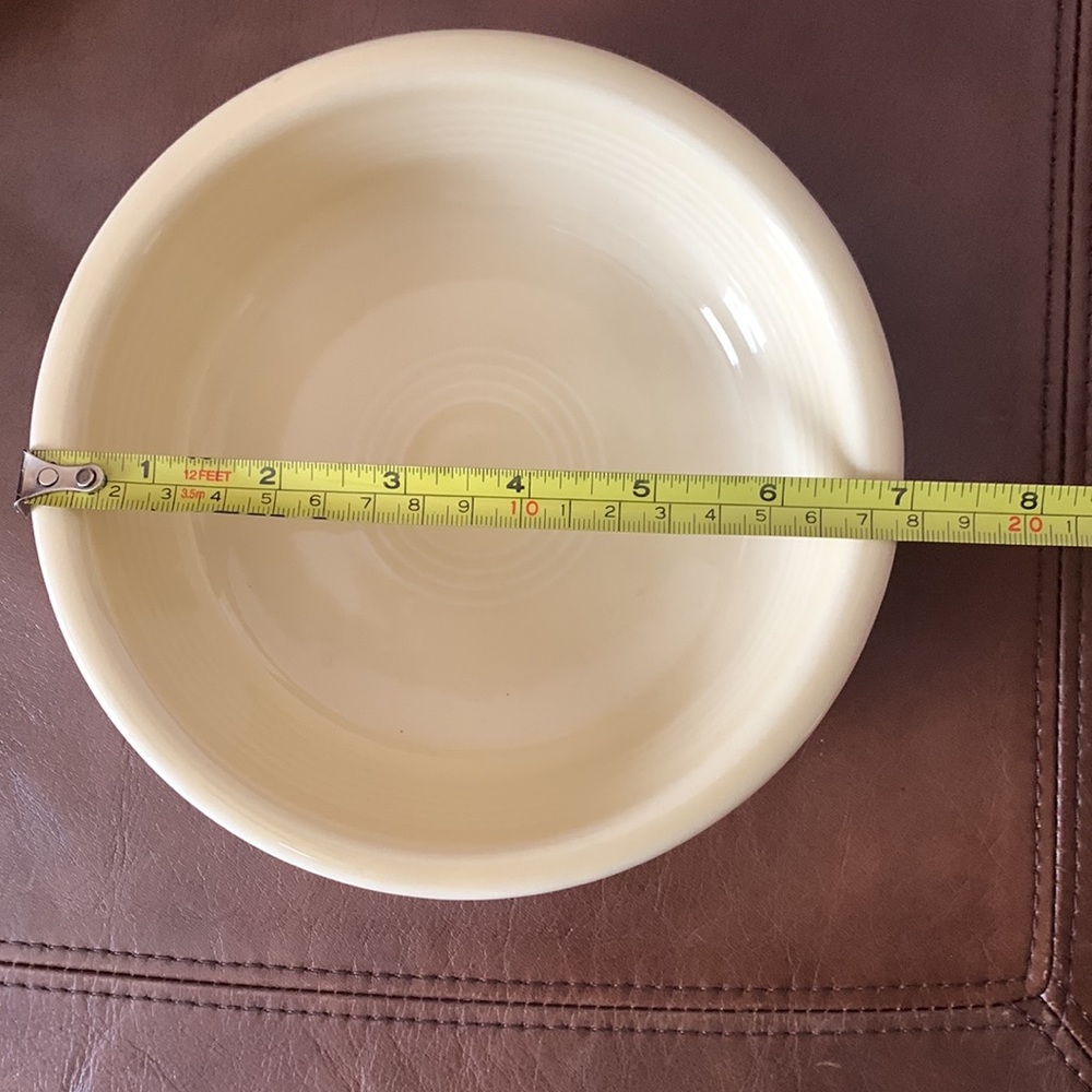 2 Fiesta Ware bowls - yellow - Picture 4 of 7